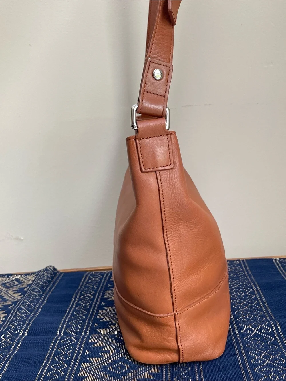 Shinola Soft Brown Leather Relaxed Hobo Should & Crossbody Bag Silver Logo
